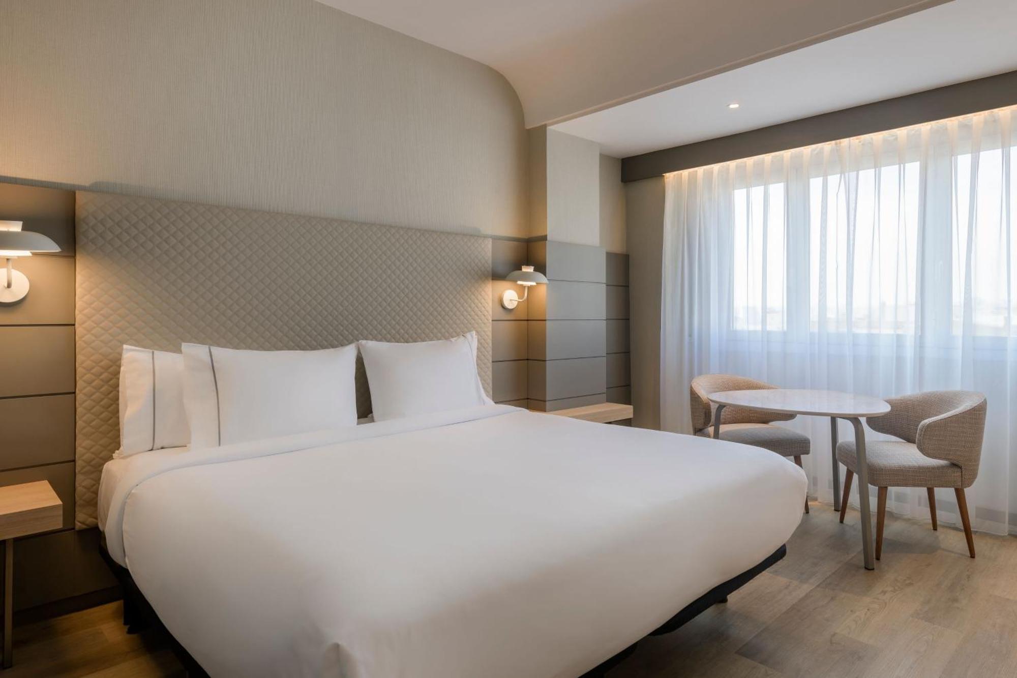 Ac Hotel Carlton Madrid By Marriott Экстерьер фото
